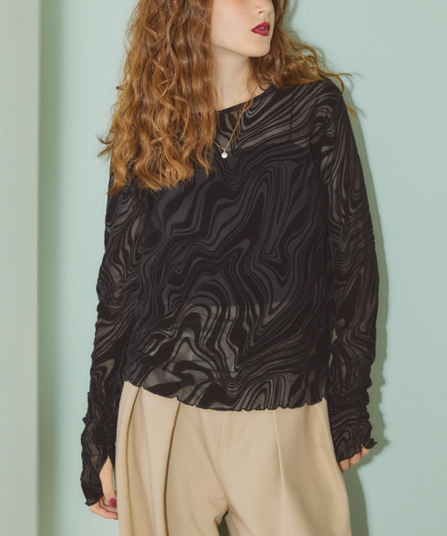 ELLEgirl(エルガール)の「マーブルシアートップス【ELLEgirl/エル ガール】(Tシャツ/カットソー・レディース・ブラック・FREE)」の5枚目の写真