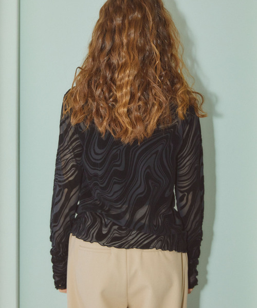 ELLEgirl(エルガール)の「マーブルシアートップス【ELLEgirl/エル ガール】(Tシャツ/カットソー・レディース・ブラック・FREE)」の7枚目の写真