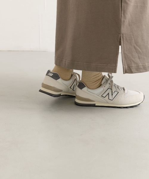 NEW BALANCE(ニューバランス)の「NEW BALANCE WL996(スニーカー・レディース・グレー/ホワイト・24/24.5/23.5)」の5枚目の写真