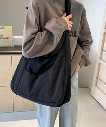 florist（フローリスト）の「【軽量・A4収納可】ラウンドフォルムナイロンショルダーバッグ（ショルダーバッグ）」