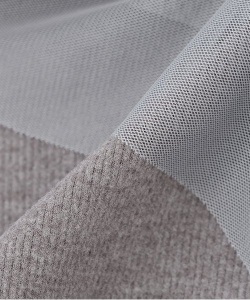 by LOVEiT(バイラビット)の「キャミつきロングTシャツ(アンサンブル・キッズ・ベージュ/グレー・120cm/130cm/140cm/150cm/160cm)」の15枚目の写真