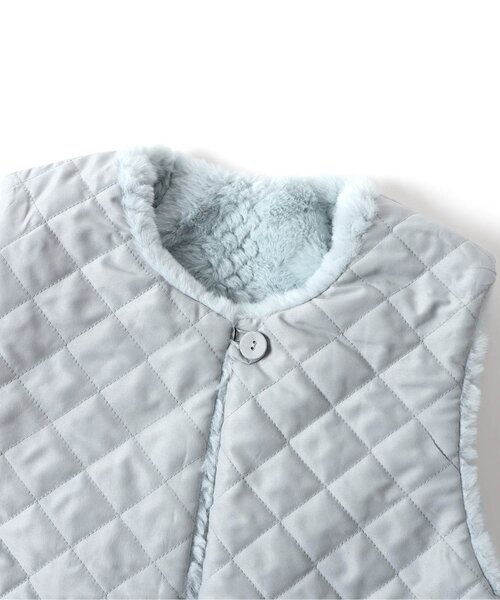 Seraph（セラフ）の「リバーシブルファーベスト_ジュニア（ダウンベスト・キッズ・アイボリー/サックスブルー/ブラウン・150/160）」の16枚目の写真