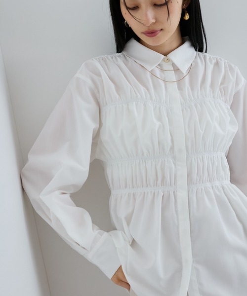 VIS（ビス）の「【洗える】シャーリングデザインシャツ（シャツ/ブラウス・レディース・ホワイト/ブルー/ブルー系その他4・FREE）」の16枚目の写真