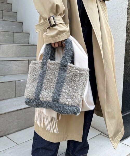 fredy emue（フレディエミュ）の「TWボア配色トートバッグ（トートバッグ・レディース・グレー系その他/ブルー系その他4・FREE）」の8枚目の写真