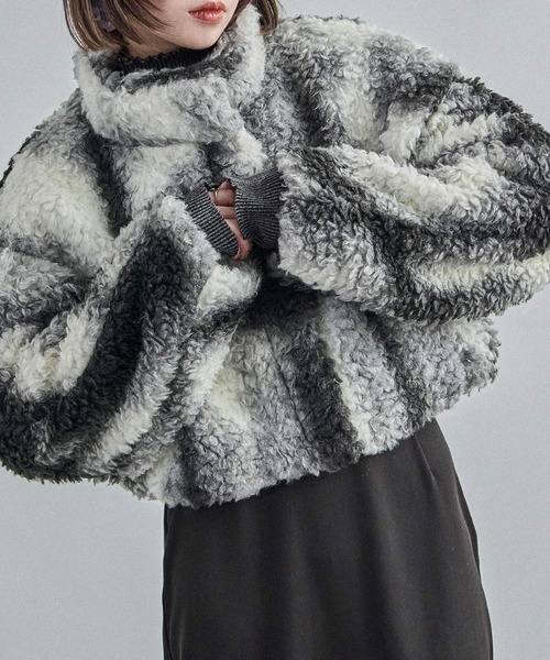 デザインニュアンス柄 プードルボア クロップドジャケット（ブルゾン