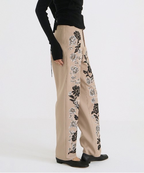 セール】FLOWER EMBROIDERY PANTS（その他パンツ）｜CLANE