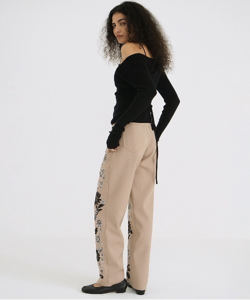 セール】FLOWER EMBROIDERY PANTS（その他パンツ）｜CLANE