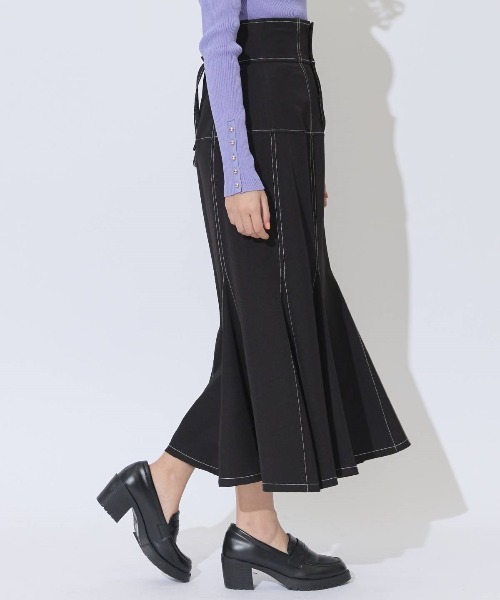 AND COUTURE(アンドクチュール)の「ハイウエストコルセットステッチスカート(スカート・レディース・ブラック/ベージュ/オレンジ・MEDIUM/SMALL)」の15枚目の写真