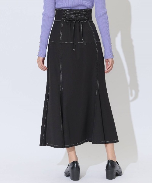 AND COUTURE(アンドクチュール)の「ハイウエストコルセットステッチスカート(スカート・レディース・ブラック/ベージュ/オレンジ・MEDIUM/SMALL)」の16枚目の写真