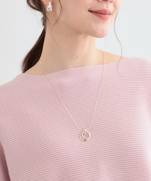 SHOO・LA・RUE(シューラルー)の「ダブルリングビジューポイントネックレス(ネックレス・レディース・シルバー/ゴールド/ピンクゴールド・00)」の9枚目の写真