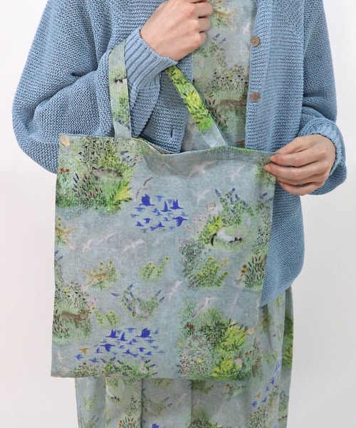 haupia（ハウピア）の「銀河とアップルパイ【バッグ】（トートバッグ・レディース・ブルー/ベージュ・FREE）」の2枚目の写真