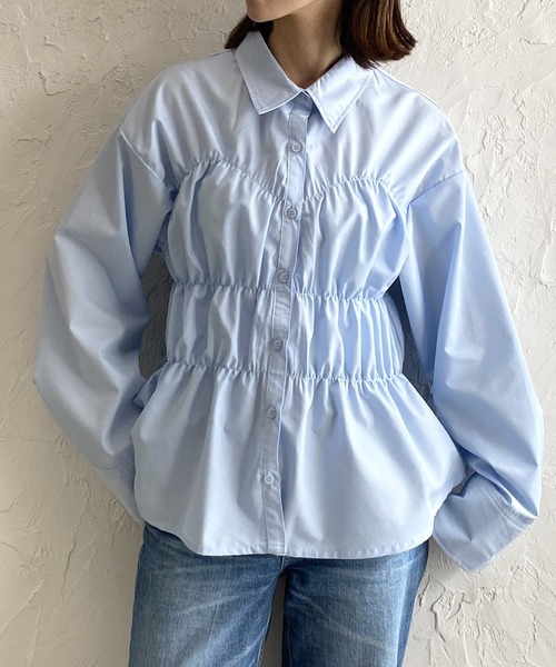 She's Closet(シーズクローゼット)の「シャーリングビスチェデザインシャツブラウス(シャツ/ブラウス・レディース・ホワイト/ブルー/チャコールグレー・FREE)」の3枚目の写真
