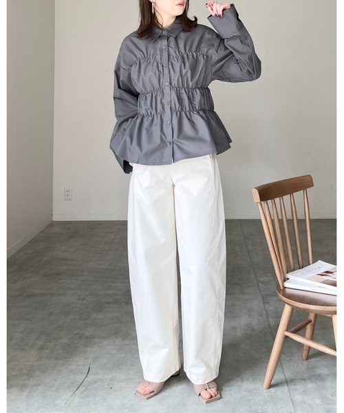 She's Closet(シーズクローゼット)の「シャーリングビスチェデザインシャツブラウス(シャツ/ブラウス・レディース・ホワイト/ブルー/チャコールグレー・FREE)」の16枚目の写真