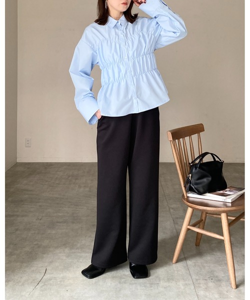 She's Closet(シーズクローゼット)の「シャーリングビスチェデザインシャツブラウス(シャツ/ブラウス・レディース・ホワイト/ブルー/チャコールグレー・FREE)」の19枚目の写真