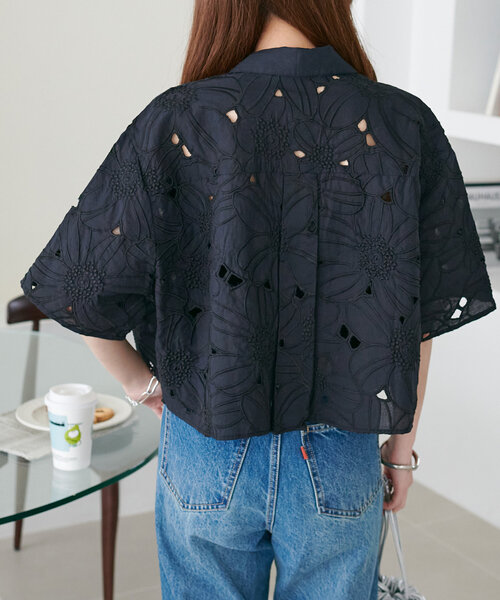 DISCOAT(ディスコート)の「【India】刺繍花柄半袖シャツ(シャツ/ブラウス・レディース・ライム/オフホワイト/ブラック・FREE)」の19枚目の写真