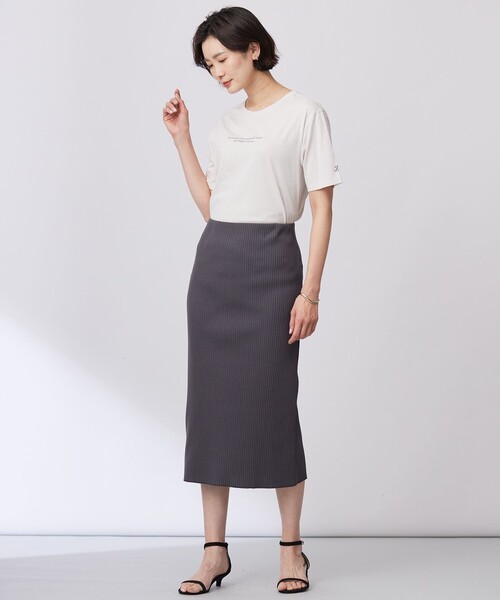 J.PRESS(ジェイプレス)の「【洗える】リブ ナロー スカート(スカート・レディース・ブラック系/グレー系・11/9/7)」の3枚目の写真