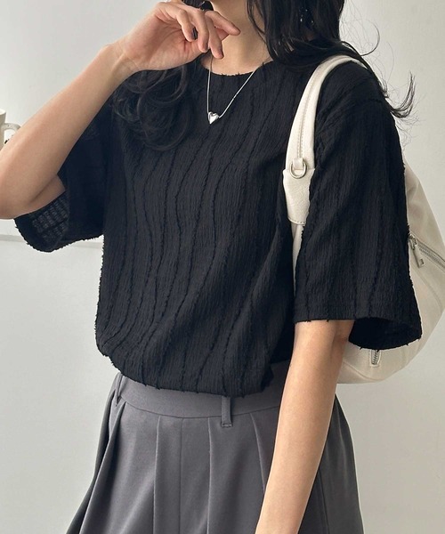 GeeRA(ジーラ)の「ジャガードフリンジ半袖カットソーTシャツ(Tシャツ/カットソー・レディース・モカ/オフホワイト/ブラック・LARGE/X-LARGE/MEDIUM)」の2枚目の写真