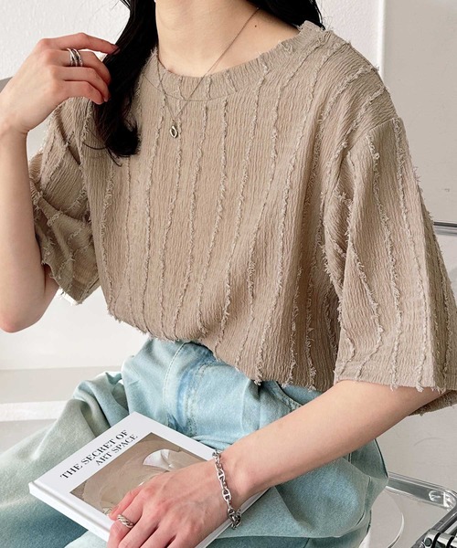 GeeRA(ジーラ)の「ジャガードフリンジ半袖カットソーTシャツ(Tシャツ/カットソー・レディース・モカ/オフホワイト/ブラック・LARGE/X-LARGE/MEDIUM)」の14枚目の写真