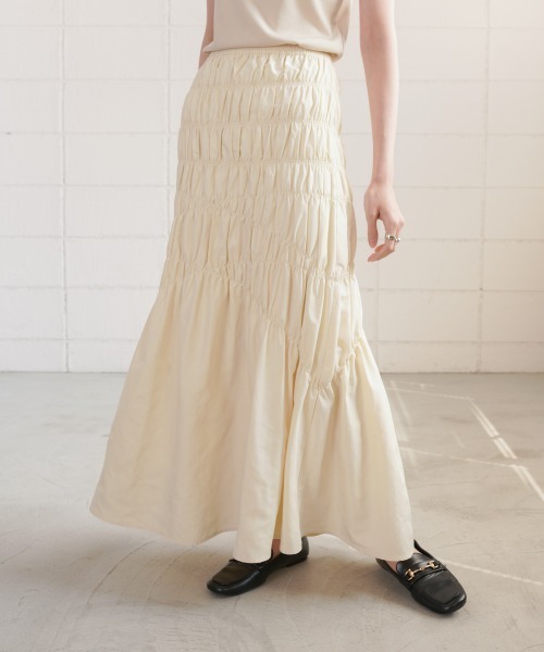 Bab(バブ)の「シャーリングギャザースカート(スカート・レディース・パープル/アイボリー/ブラック・M)」の4枚目の写真