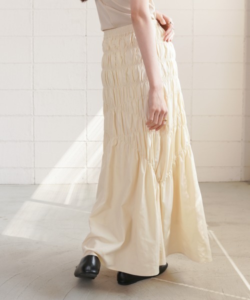 Bab(バブ)の「シャーリングギャザースカート(スカート・レディース・パープル/アイボリー/ブラック・M)」の9枚目の写真