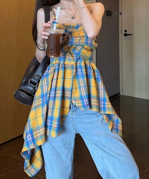 SHEENA（シーナ）の「チェック柄アシメフリルキャミソール（キャミソール・レディース・ネイビー/イエロー/レッド・M）」の4枚目の写真