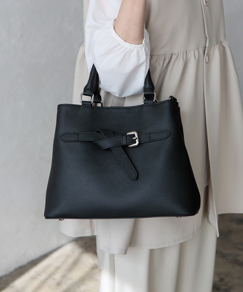 VitaFelice(ヴィータフェリーチェ)の「本革2ルーム2wayトートバッグ ベルトデザイン ハンドバッグ フォーマルバッグ セレモニーバッグ(トートバッグ・レディース・アッシュグレー/ブラック/ベージュ系・FREE)」の16枚目の写真