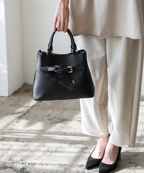 VitaFelice(ヴィータフェリーチェ)の「本革2ルーム2wayトートバッグ ベルトデザイン ハンドバッグ フォーマルバッグ セレモニーバッグ(トートバッグ・レディース・アッシュグレー/ブラック/ベージュ系・FREE)」の18枚目の写真