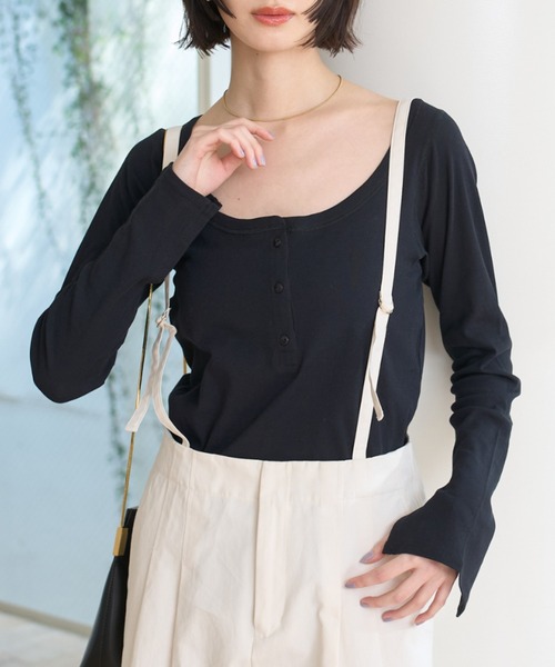 Rouge vif(ルージュヴィフ)の「コットンヘンリーネックプルオーバー(Tシャツ/カットソー・レディース・ホワイト/チャコールグレー/ブラック・フリー)」の2枚目の写真