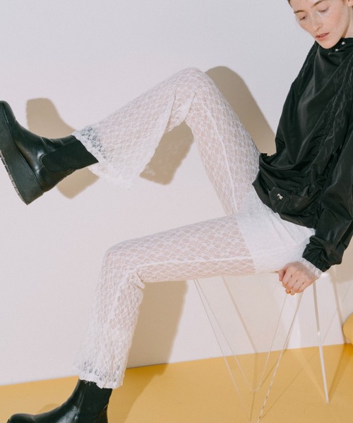 duei（デュイ）の「レースフレアパンツ（その他パンツ・レディース・ホワイト/ブラック・FREE）」の4枚目の写真