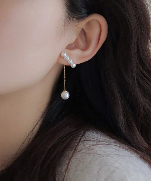 Forcement(フォースメント)の「「縦ラインでつくる品格。パールが揺れる、大人のロングピアス」4連パールデザインロングピアス(ピアス(両耳用)・レディース・ホワイト・ONESIZE)」の14枚目の写真