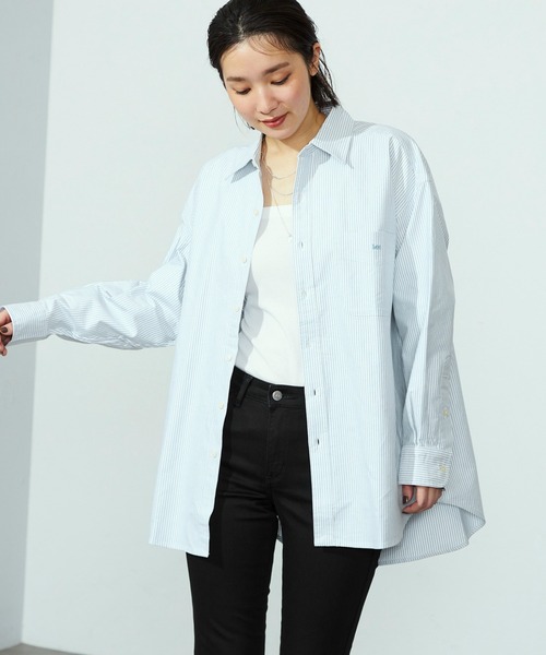 Lee(リー)の「Lee/リー コットンストライプシャツ 日よけにも◎(シャツ/ブラウス・レディース・ピンク/パープル/ブルー・SMALL/MEDIUM)」の2枚目の写真