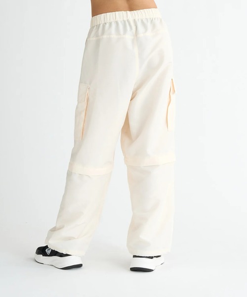 ROXY(ロキシー)の「SHAGGY BAGGY/ロキシー2WAYウエストゴムカーゴパンツ(カーゴパンツ・レディース・カーキ/ブラック/ホワイト・SMALL/MEDIUM/LARGE)」の21枚目の写真