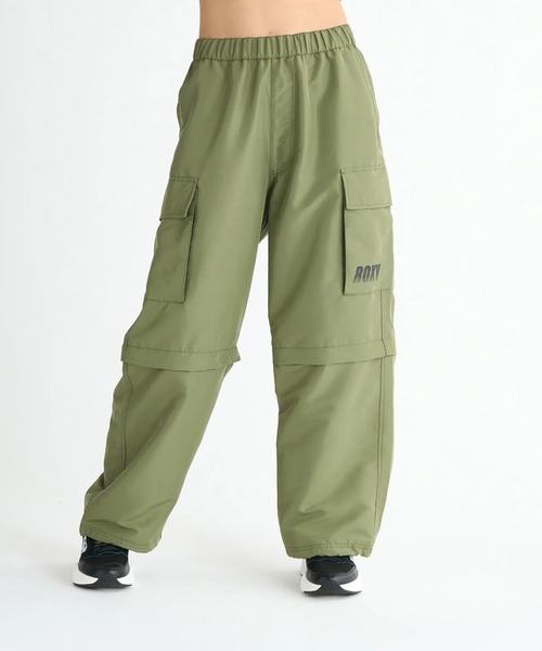 ROXY(ロキシー)の「SHAGGY BAGGY/ロキシー2WAYウエストゴムカーゴパンツ(カーゴパンツ・レディース・カーキ/ブラック/ホワイト・SMALL/MEDIUM/LARGE)」の14枚目の写真