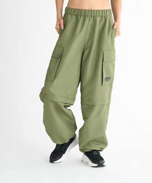 ROXY(ロキシー)の「SHAGGY BAGGY/ロキシー2WAYウエストゴムカーゴパンツ(カーゴパンツ・レディース・カーキ/ブラック/ホワイト・SMALL/MEDIUM/LARGE)」の16枚目の写真
