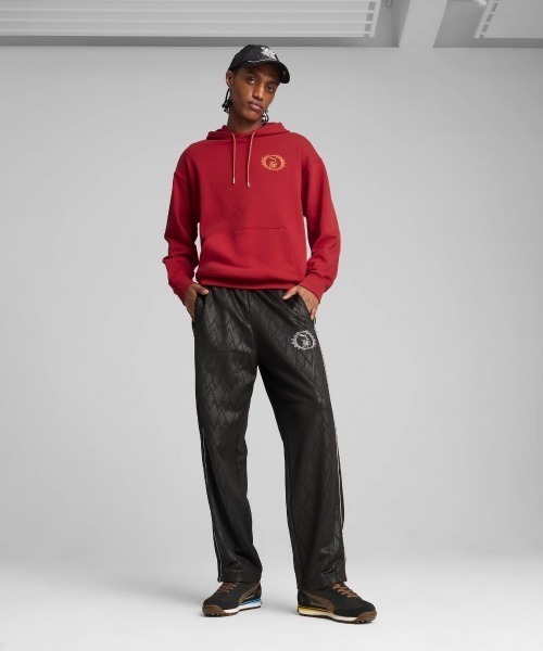 PUMA(プーマ)の「PUMA x HARRY POTTER Relaxed Fit Graphic Training Hoodie(プーマ x ハリーポッター リラックスフィット グラフィックフーディー)(パーカー・メンズ・ブラック系/レッド系/グリーン系・LARGE/MEDIUM/X-LARGE)」の15枚目の写真