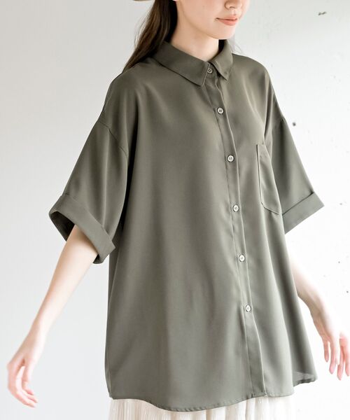rps(アールピーエス)の「半袖ビッグシャツ(シャツ/ブラウス・レディース・ブラック/カーキ/ネイビー/グレイッシュベージュ・フリー)」の4枚目の写真