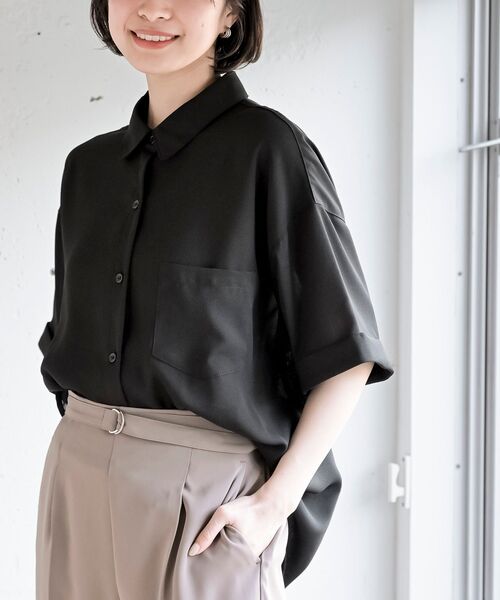 rps(アールピーエス)の「半袖ビッグシャツ(シャツ/ブラウス・レディース・ブラック/カーキ/ネイビー/グレイッシュベージュ・フリー)」の2枚目の写真