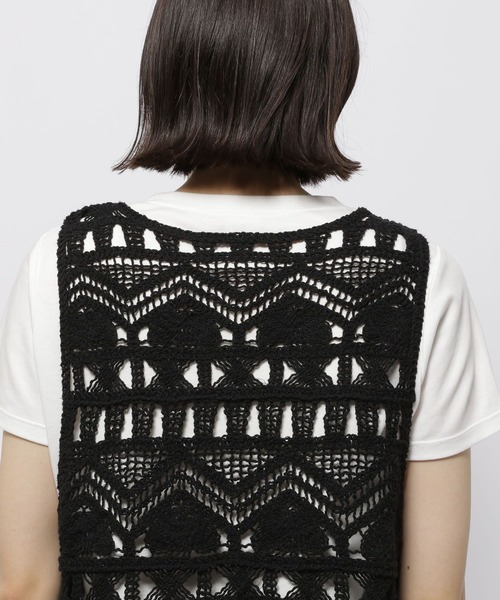 niko and...（ニコアンド）の「ビーズクロシェベスト（ベスト・レディース・ブラック/アイボリー・FREE）」の20枚目の写真