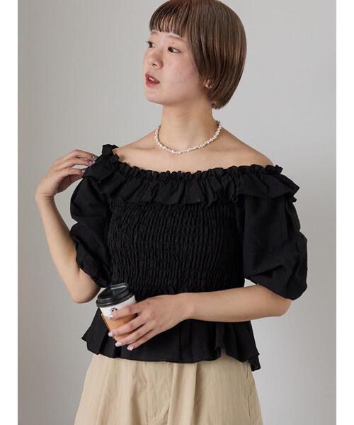 ehka sopo(エヘカソポ)の「◎フリルオフショルブラウス(シャツ/ブラウス・レディース・イエロー/オフホワイト/ブラック・F)」の2枚目の写真