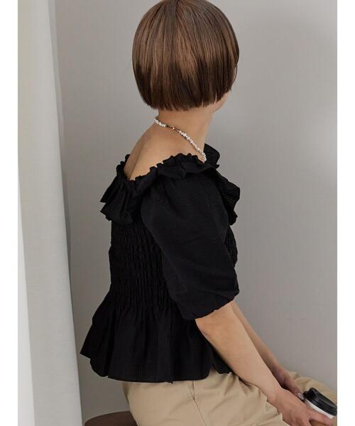 ehka sopo(エヘカソポ)の「◎フリルオフショルブラウス(シャツ/ブラウス・レディース・イエロー/オフホワイト/ブラック・F)」の21枚目の写真