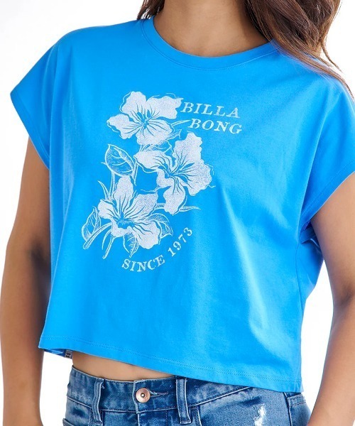 BILLABONG(ビラボン)の「BILLABONG レディース GRAPHIC FRENCH TEE Tシャツ 【2025年夏モデル】/ビラボンフレンチ半袖Tシャツ(Tシャツ/カットソー・レディース・ブルー/ホワイト/レッド・MEDIUM)」の9枚目の写真