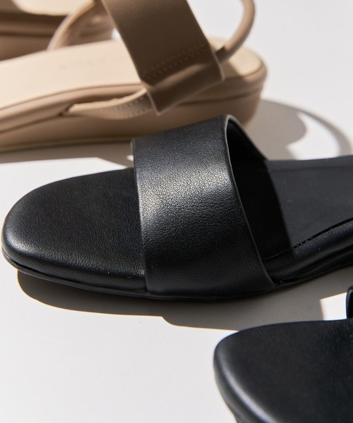 AMERICAN HOLIC（アメリカンホリック）の「ダブルバンドウェッジサンダル（サンダル・レディース・ベージュ/ブラック・M/L/S）」の4枚目の写真
