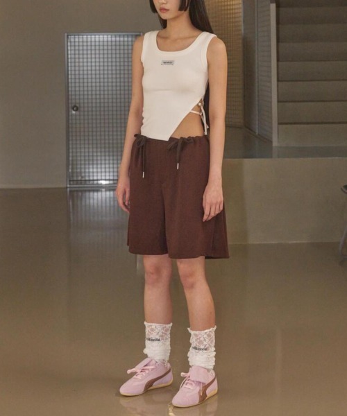 タンクトップ ノースリーブ 「ODDONEOUT」SIDE BUCKLE SLIT TOP レディース セール】【ODDONEOUT】SIDE BUCKLE SLIT TOP（タンクトップ