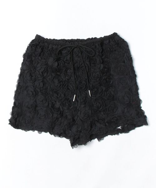 Sibra（シブラ）の「立体ローズ×ふわふわチュールが可愛い主役級ショートパンツ／ウエストゴムで楽ちん、いつものコーデを格上げ（その他パンツ・レディース・ブラック/ホワイト・M）」の10枚目の写真