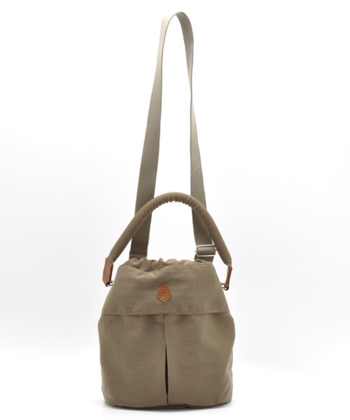 CLEDRAN（クレドラン）の「【本革付属 軽量】CL3806  PELI SOFT HANDLE 2WAY BAG 巾着 スリング（ショルダーバッグ・レディース・チャコールグレー/ブルー/ブラック/ベージュ・FREE）」の6枚目の写真