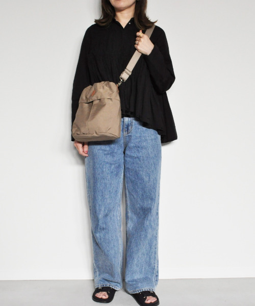 CLEDRAN（クレドラン）の「【本革付属 軽量】CL3806  PELI SOFT HANDLE 2WAY BAG 巾着 スリング（ショルダーバッグ・レディース・チャコールグレー/ブルー/ブラック/ベージュ・FREE）」の19枚目の写真