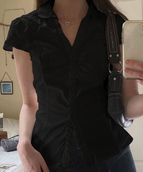 HALEY PESCA(ヘーリーペスカ)の「HALEY PESCA/シワ加工 ギャザー風デザイン タイトミニブラウス(シャツ/ブラウス・レディース・ホワイト/ブラック・SMALL/MEDIUM/LARGE)」の4枚目の写真