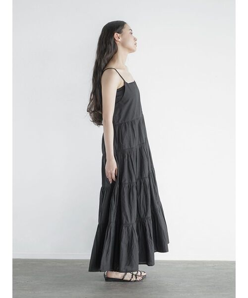 FIKA.(フィーカ)の「Tiered cami onepiece(ワンピース・レディース・オフホワイト・MEDIUM)」の3枚目の写真