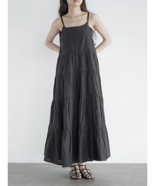 FIKA.(フィーカ)の「Tiered cami onepiece(ワンピース・レディース・オフホワイト・MEDIUM)」の5枚目の写真