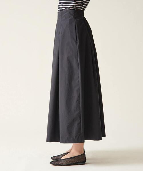 Tiara（ティアラ）の「ハイウエストタックフレアスカート（スカート・レディース・ブラック/チェック/ベージュ・3/2）」の4枚目の写真